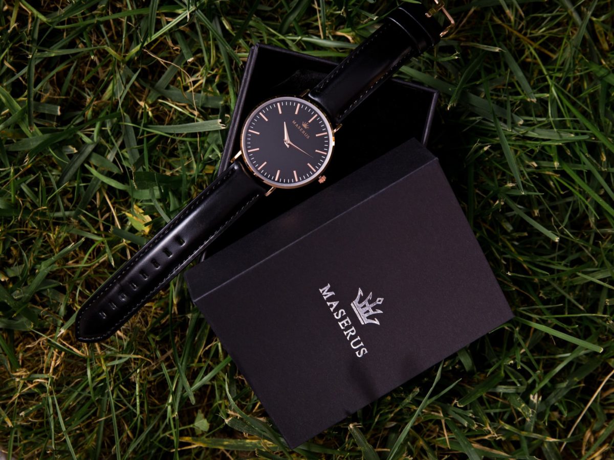 Black and rose gold watch outlet ladies